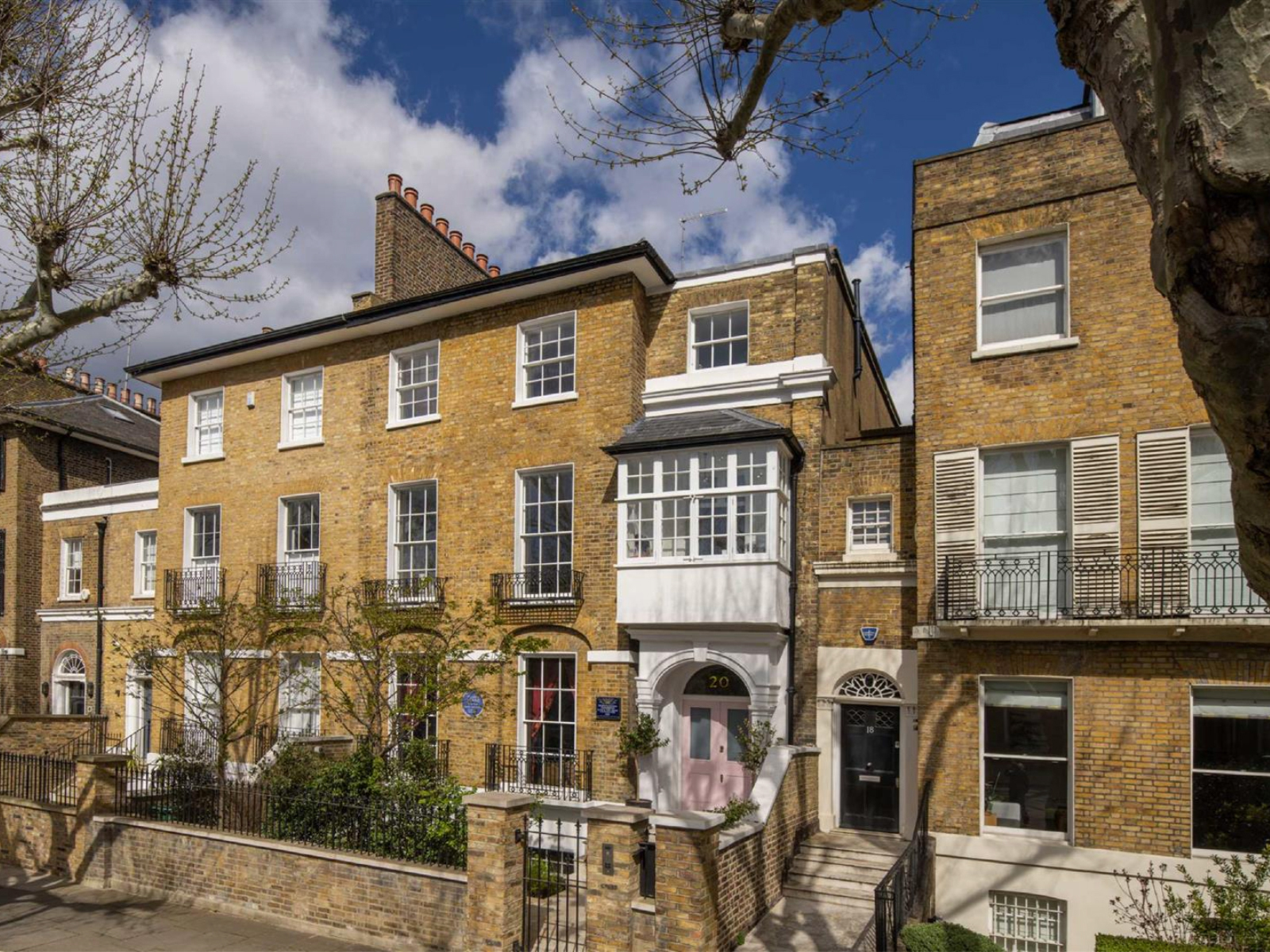 for-sale:-the-200-year-old-london-mansion-with-two-blue-plaques