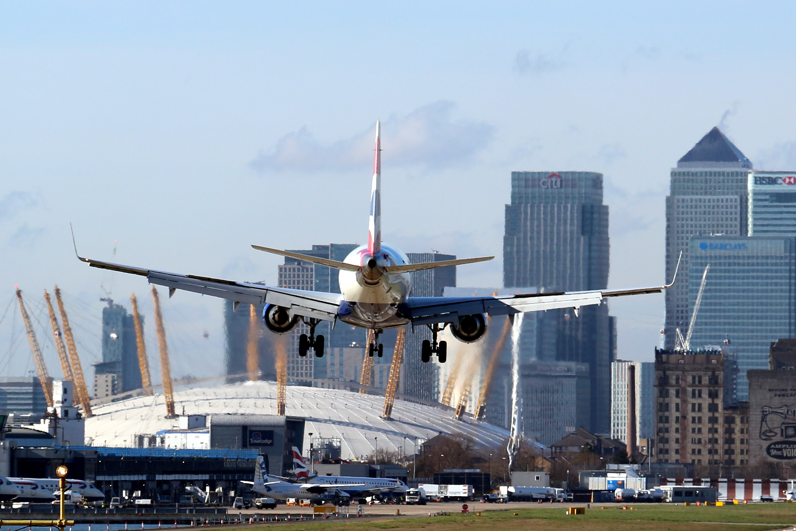 london-city-airport-wants-to-add-extra-weekend-flights