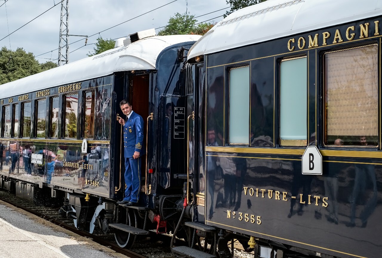 you-can-go-on-an-immersive-orient-express-without-leaving-london