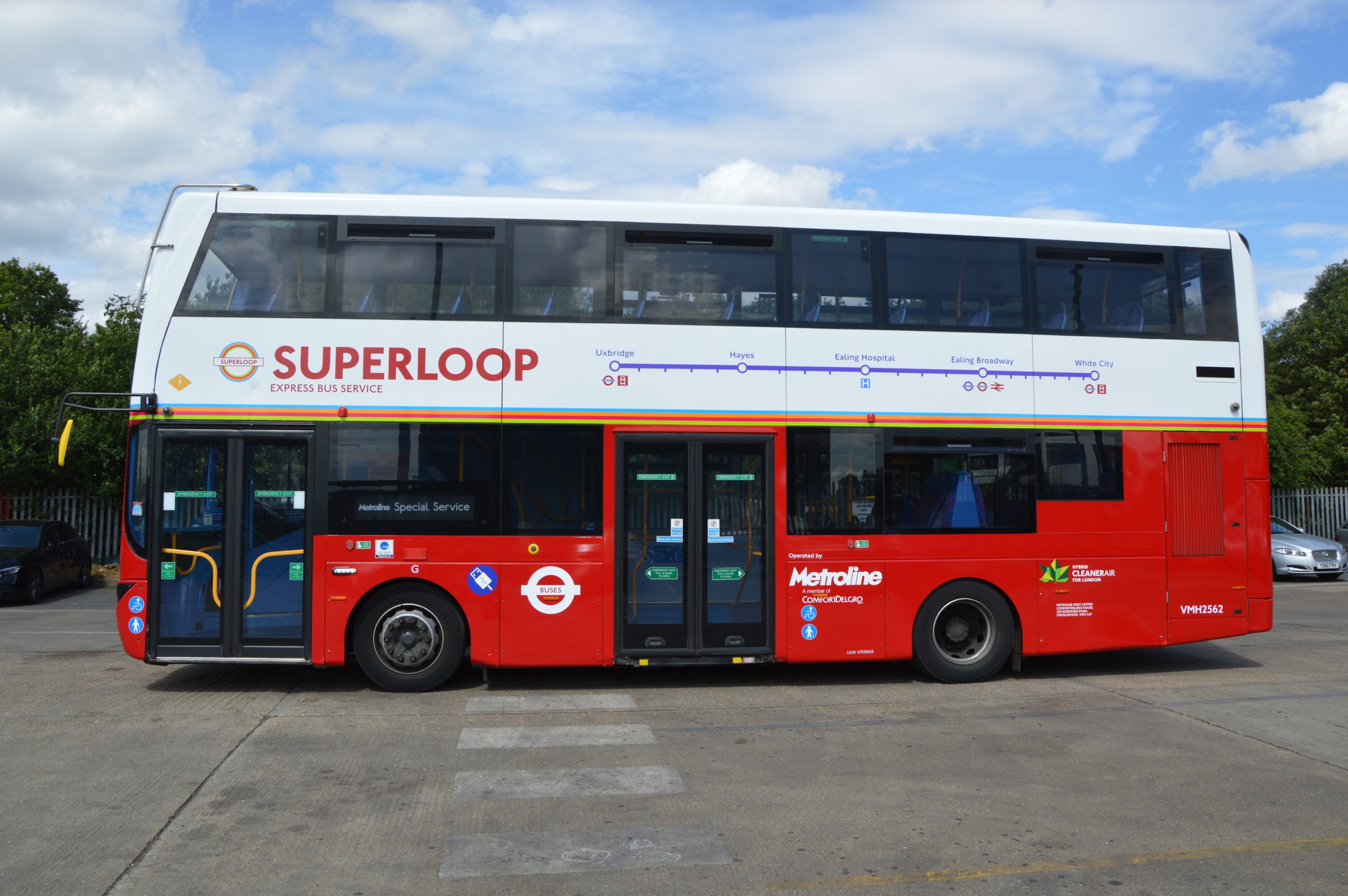 london’s-first-superloop-bus-launches-this-weekend