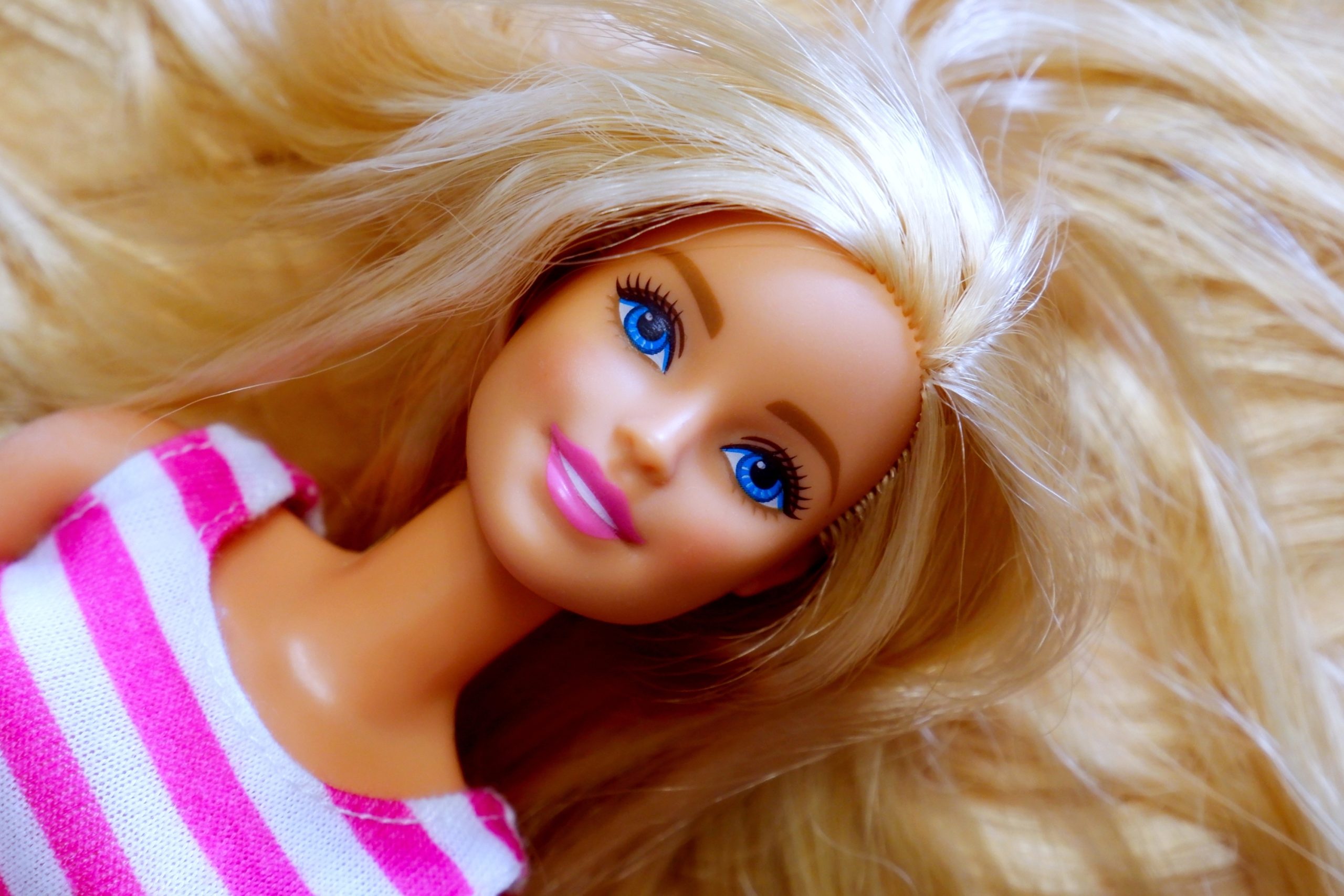 barbie-mania-is-coming-to-design-museum-with-a-huge-new-exhibition-next-year