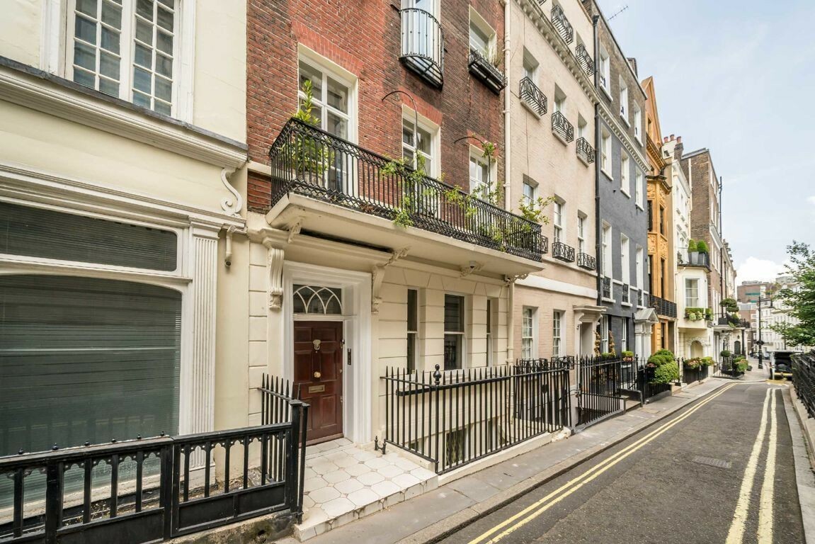 now-on-the-market:-the-mayfair-townhouse-of-beatles-manager-brian-epstein