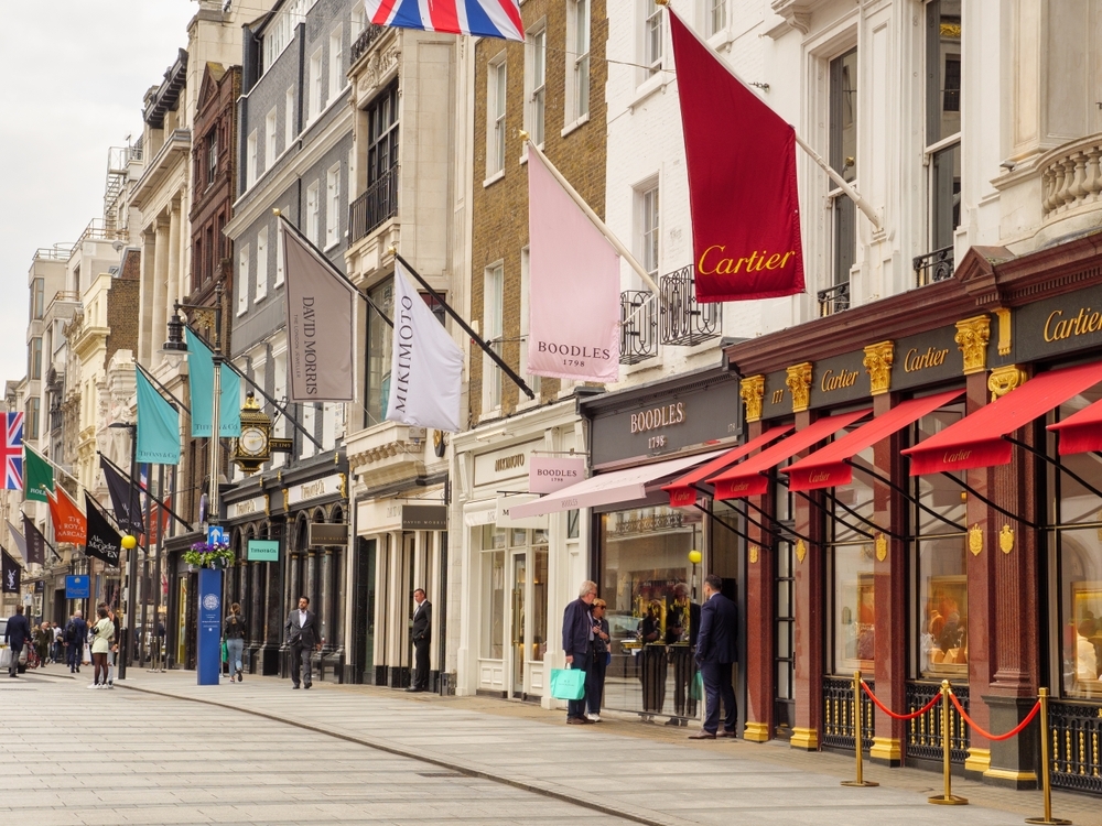 this-london-street-has-been-named-the-world’s-fourth-most-expensive-shopping-destination
