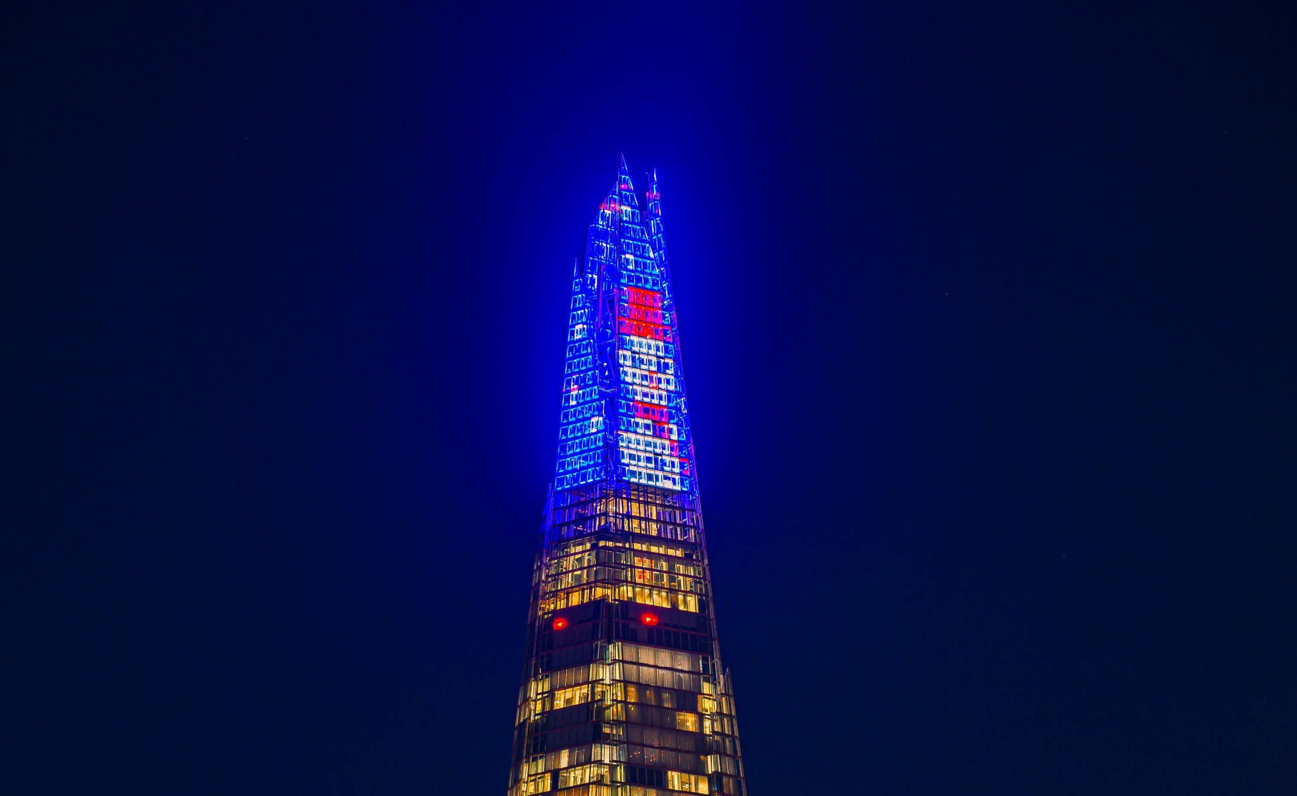 the-shard-will-be-lit-up-with-a-massive-animated-snowman-this-christmas
