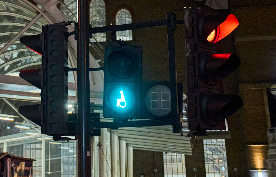 five-london-locations-now-have-these-crossing-lights-featuring-wheelchair-users