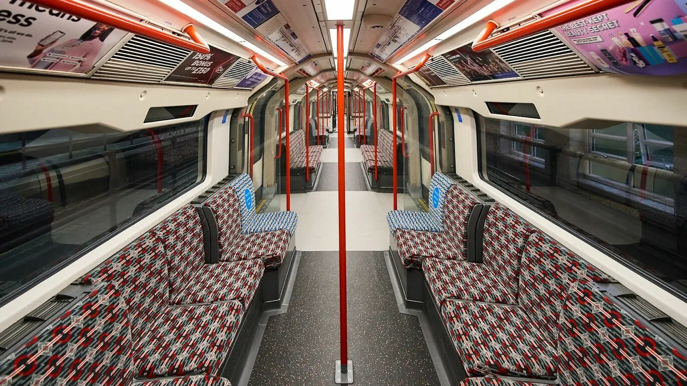 first-look:-inside-the-central-line’s-fancy-new-refurbished-trains
