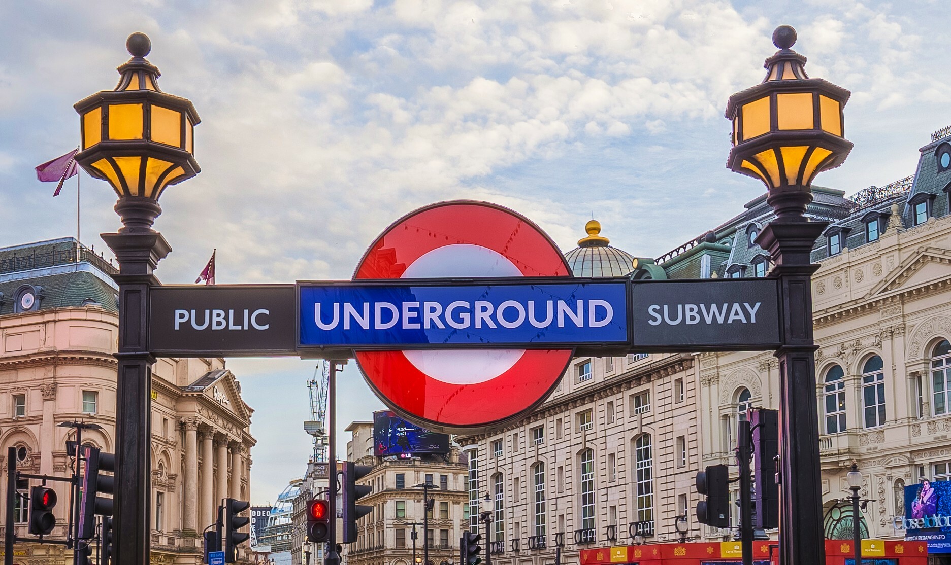 the-piccadilly-line-will-partly-close-next-week