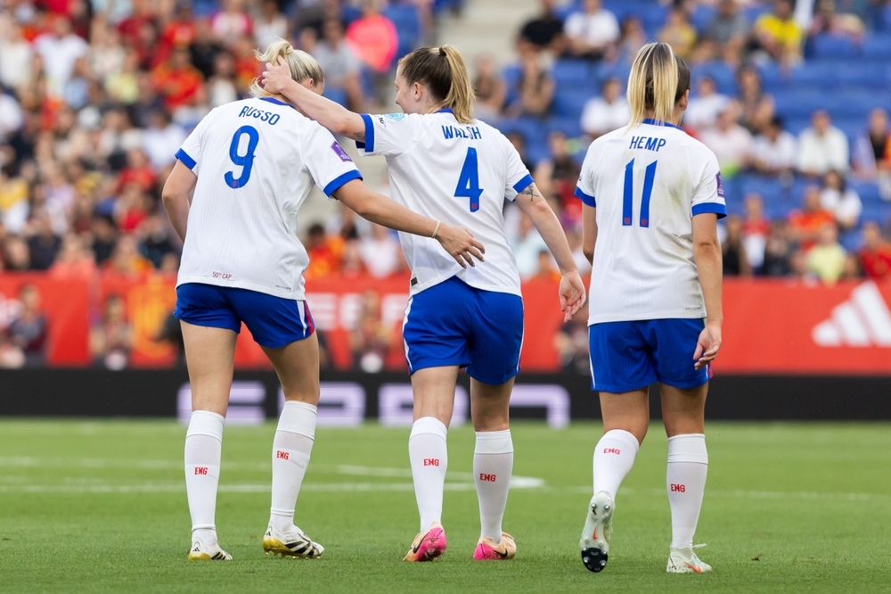 england’s-lionesses-will-celebrate-their-euro-2025-win-with-an-open-top-bus-parade-in-london:-date,-location-and-what-you-need-to-know
