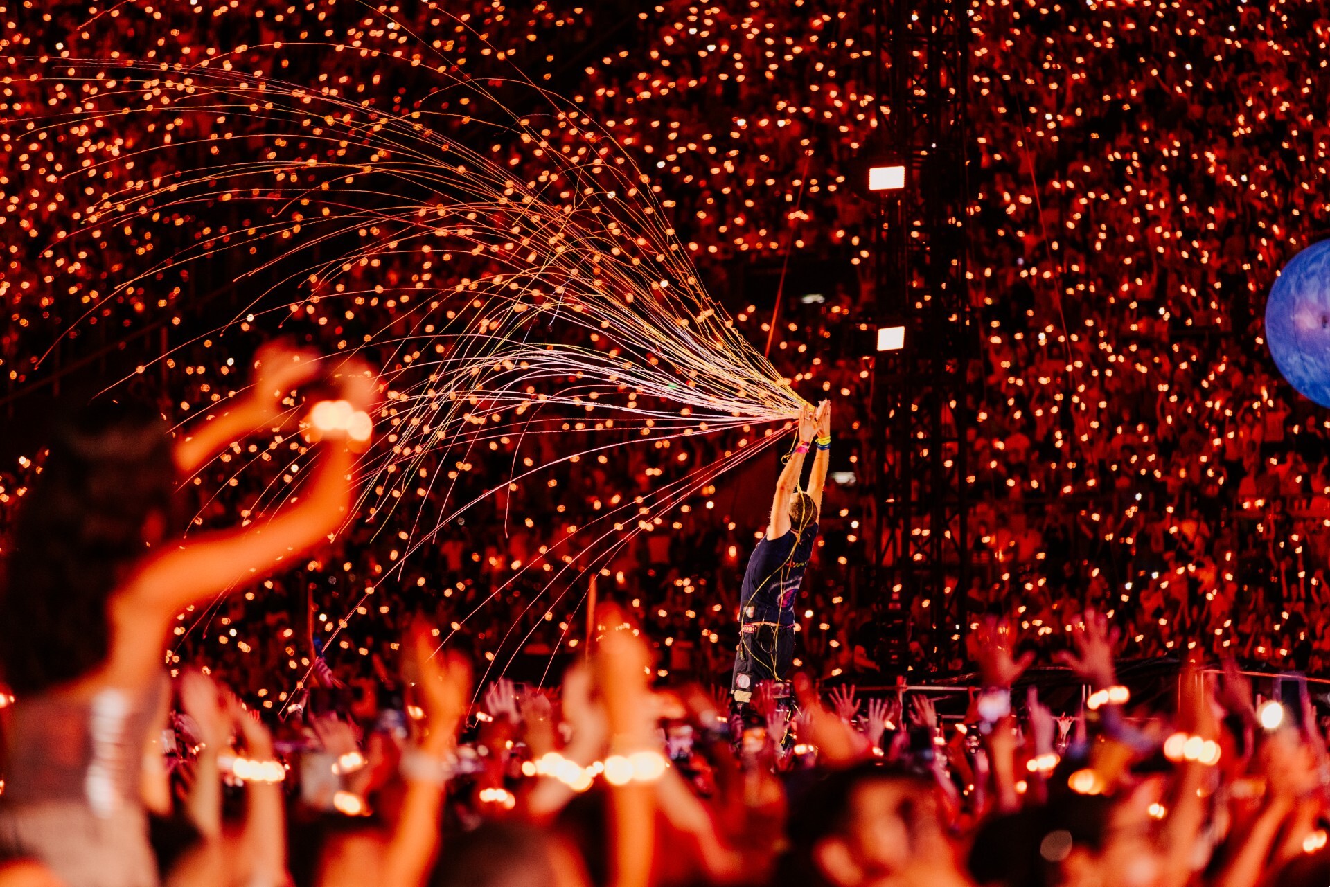 coldplay-wembley:-full-setlist-for-the-music-of-the-spheres-tour-in-london
