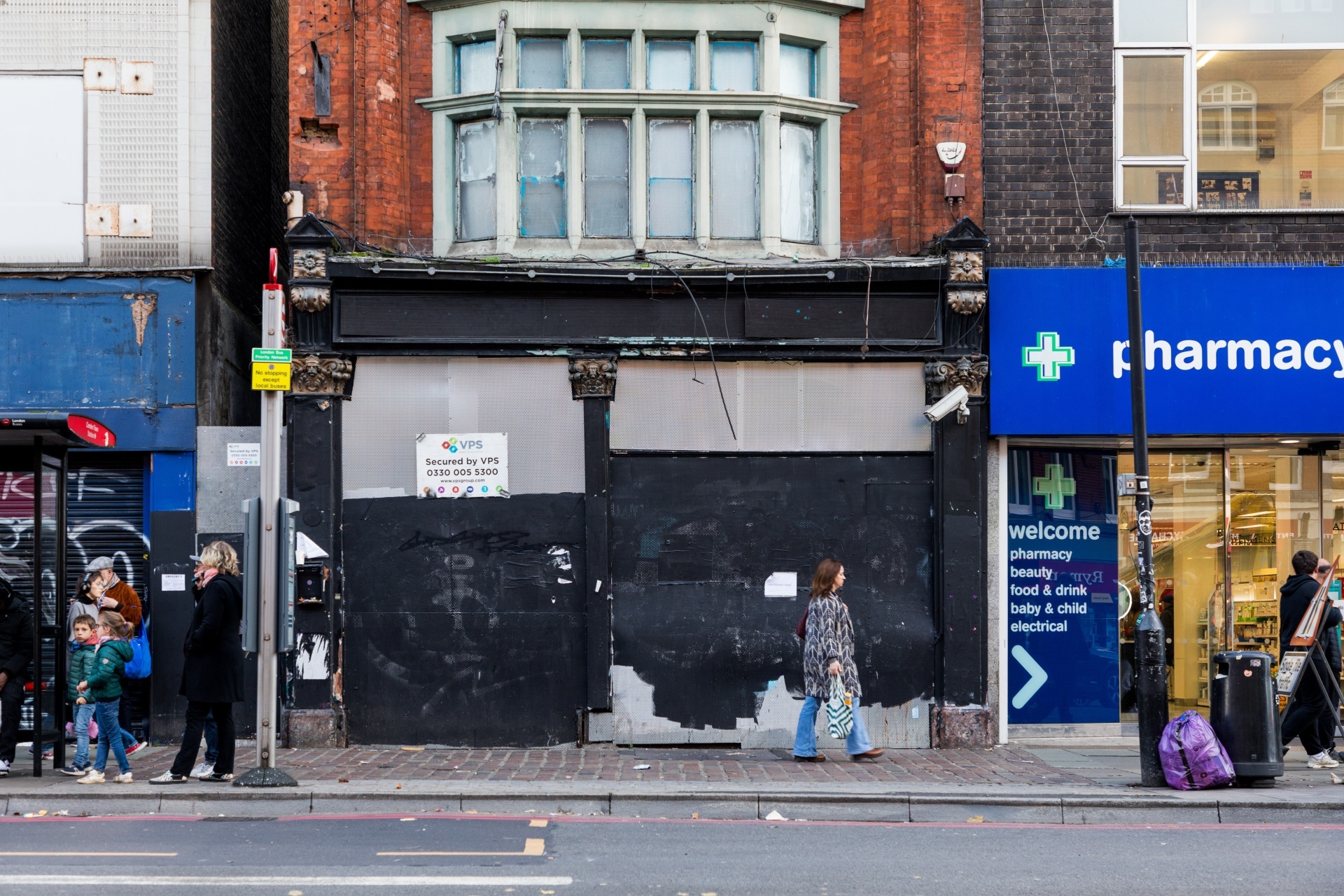 legendary-camden-lgbtq+-pub-the-black-cap-finally-has-an-official-reopening-date