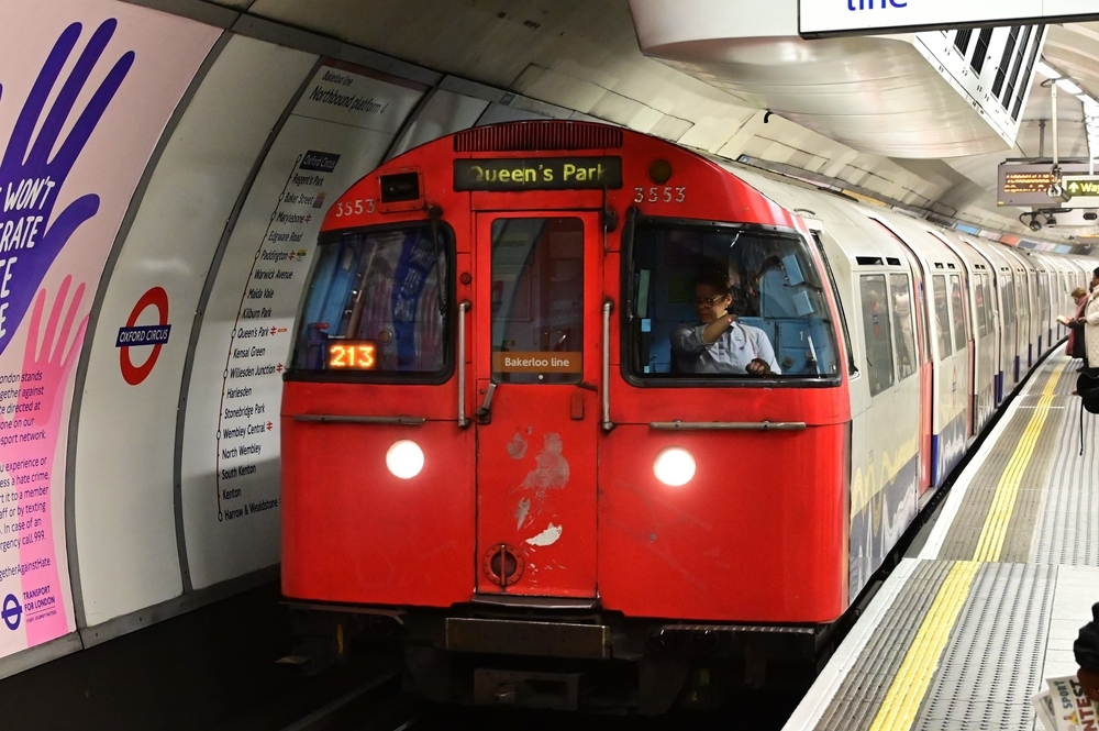 tfl-just-got-a-step-closer-to-replacing-london’s-oldest-tube-trains