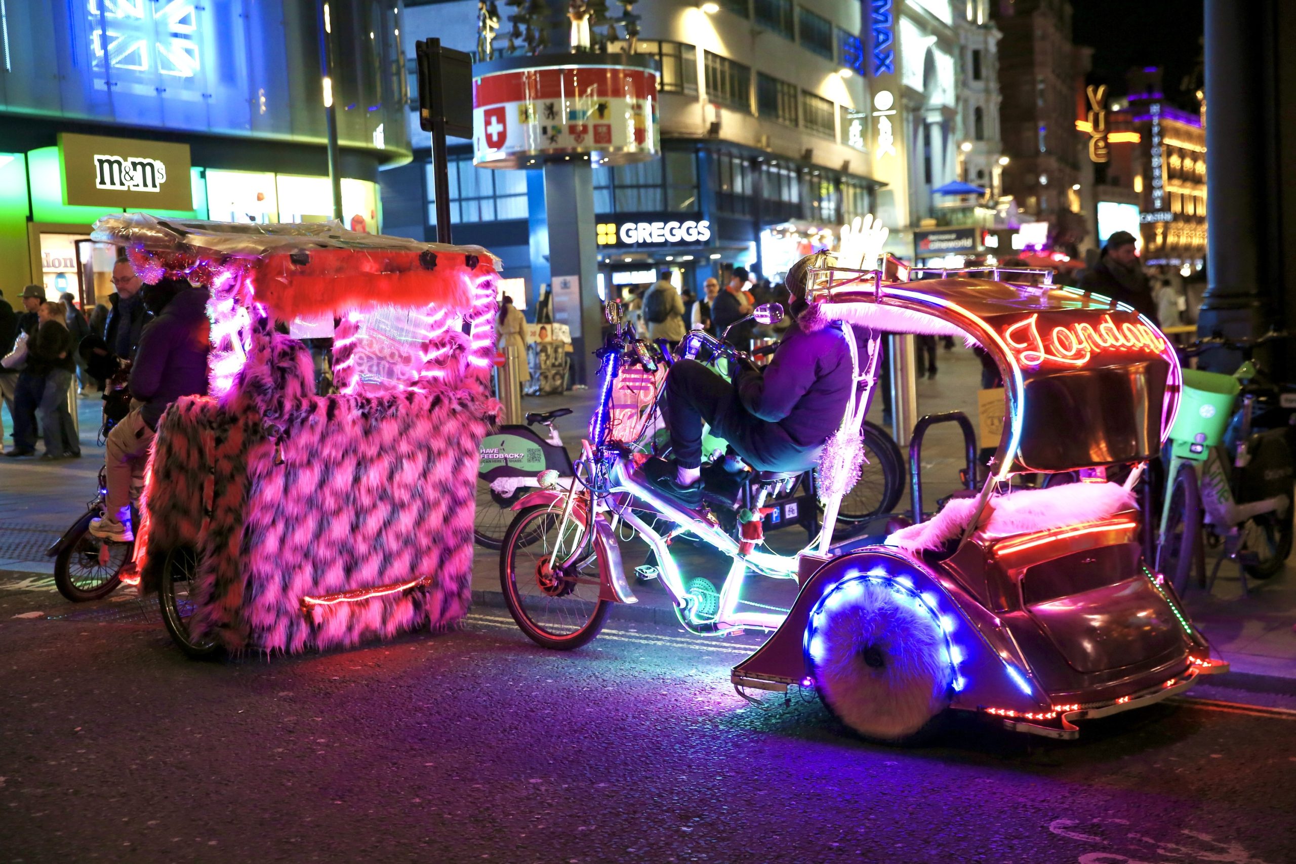 a-full-list-of-all-the-rules-that-pedicabs-in-london-will-be-forced-to-follow,-from-fare-limits-to-safety-checks
