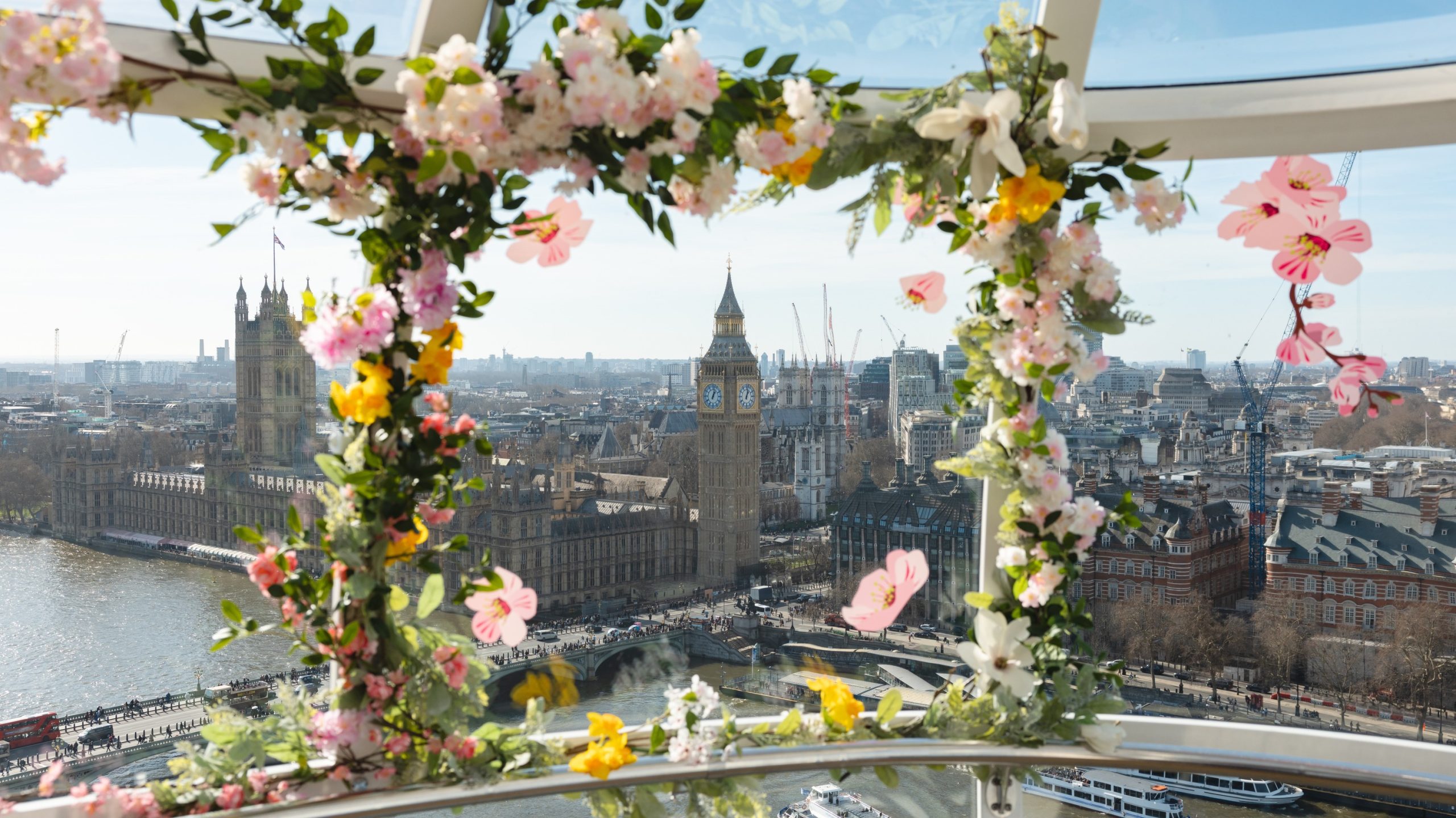 the-london-eye-will-be-transformed-with-colourful-flower-pods-this-easter