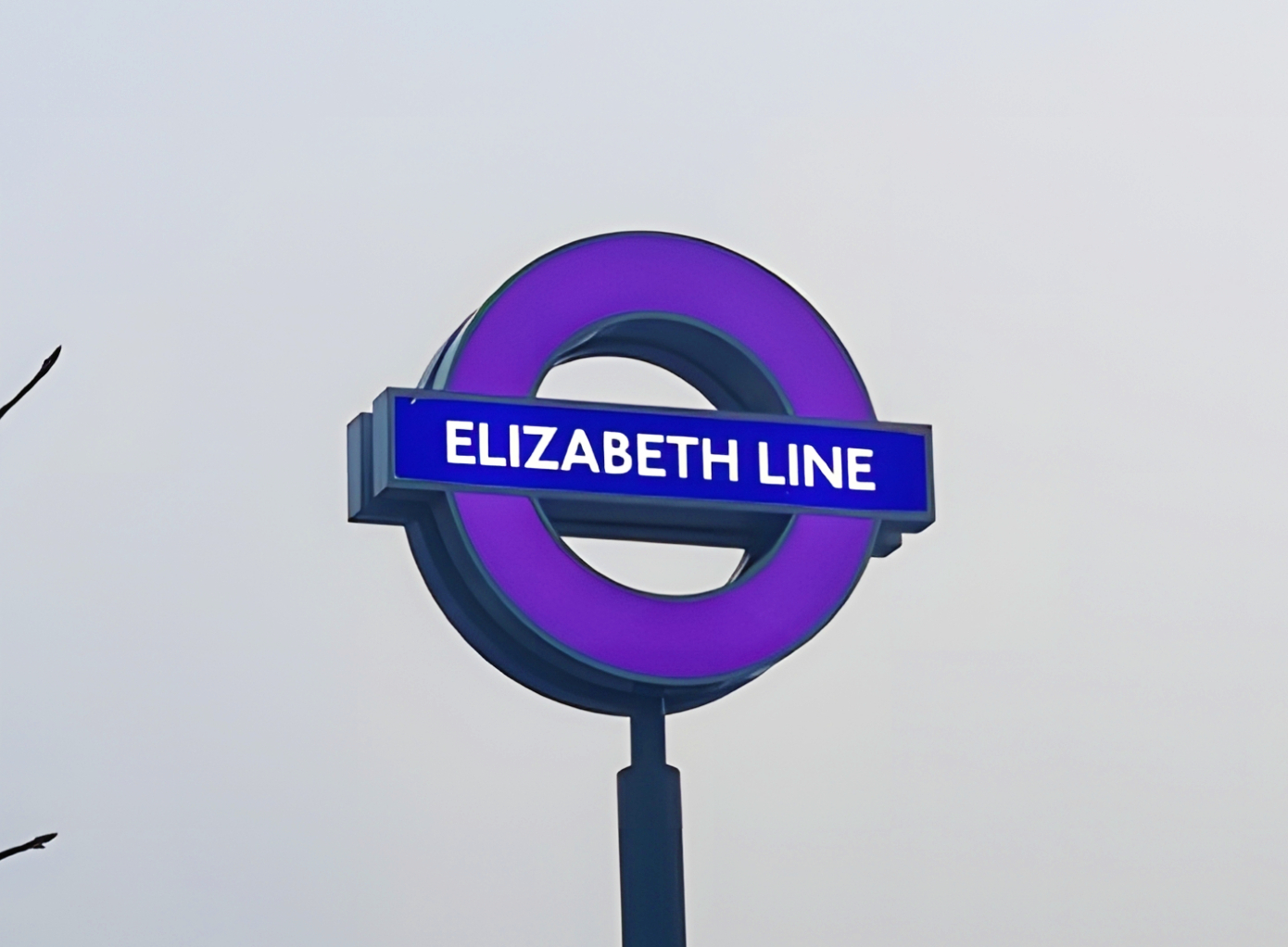 is-the-elizabeth-line-affected-by-the-april-2026-tube-strikes?-everything-you-need-to-know-about-the-london-train-line-this-week