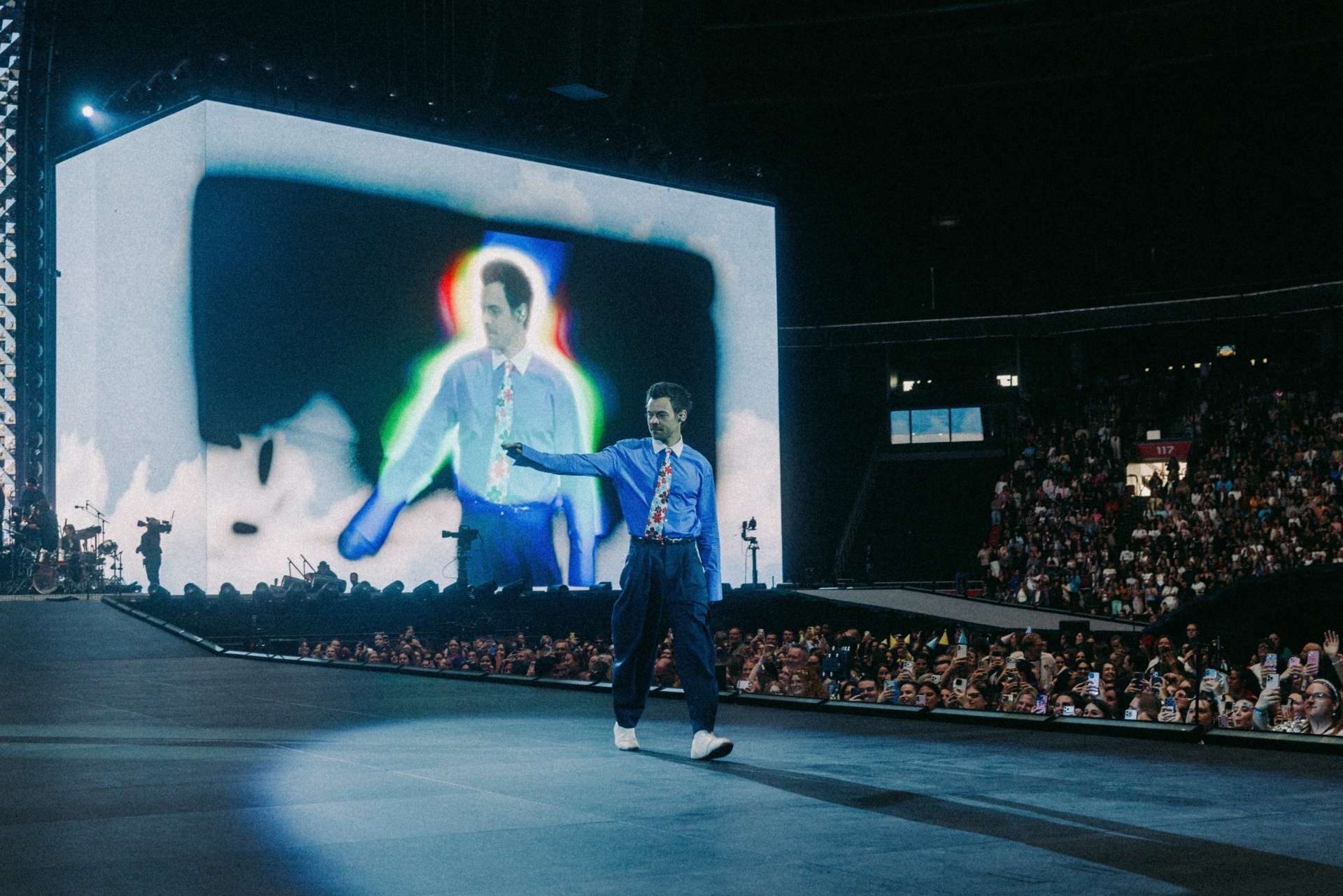 harry-styles-at-london-wembley-stadium:-stage-times,-last-minute-tickets-and-everything-you-need-to-know