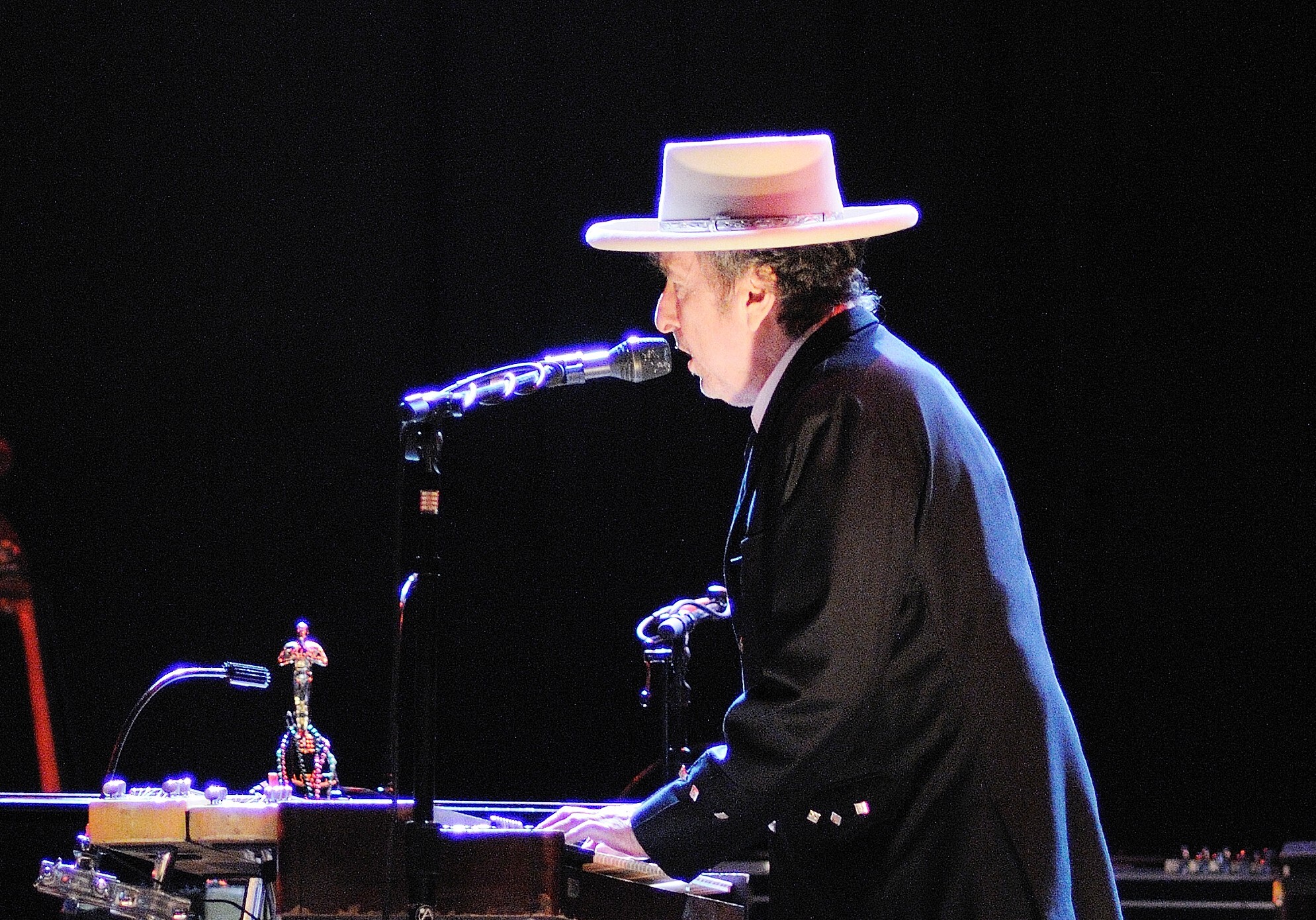 bob-dylan-at-london-royal-festival-hall-2026:-dates,-presale-and-potential-ticket-prices